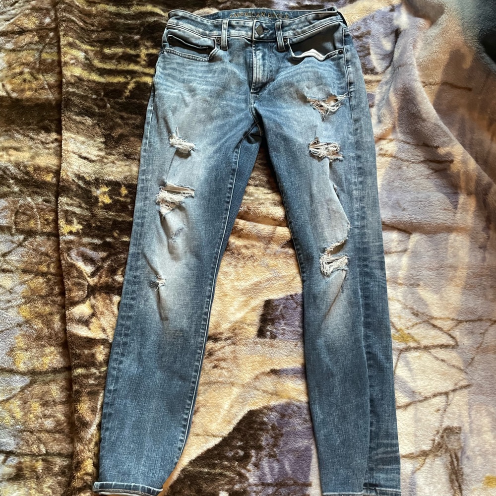 American eagle skinny ripped jeans